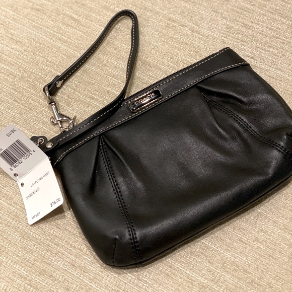Coach Handbags - Coach Wristlet Brand New